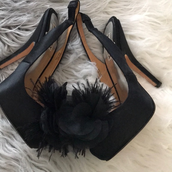 Beautiful, Dressy, Black Pumps - Picture 4 of 5